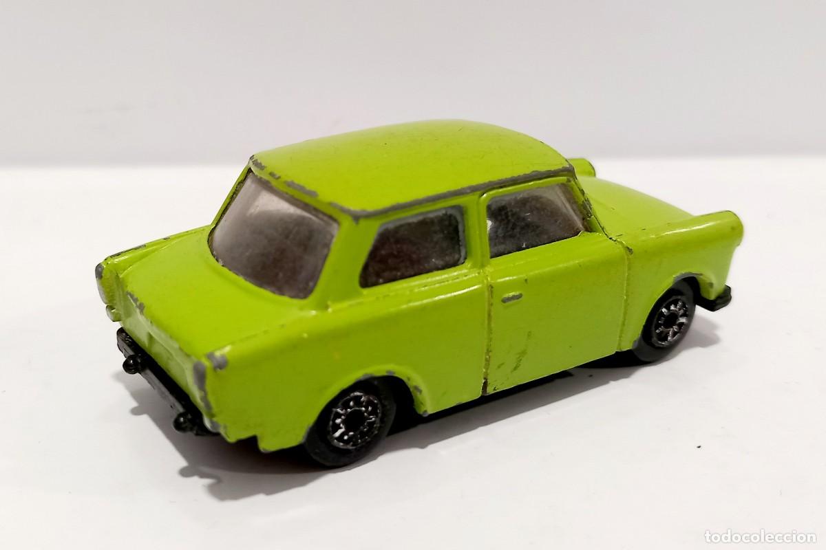 Coches a escala: MAISTO 1:64 TRABANT RDA - Foto 4