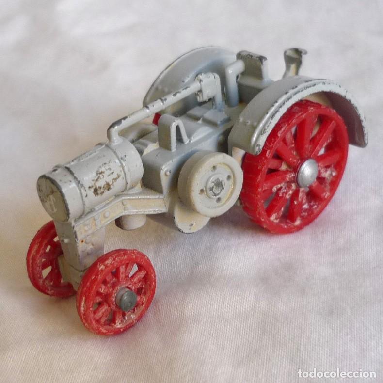 Voitures &agrave; l'&eacute;chelle: Tractor ERTL Titan Made in Hong Kong en metal y pl&aacute;stico