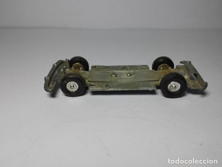 Coches a escala: RECAMBIOS ORIGINALES CHASIS COMPLETO CON RUEDAS RENAULT 6 DE LOS PRIMEROS GUISVAL CAMPEON 1,64