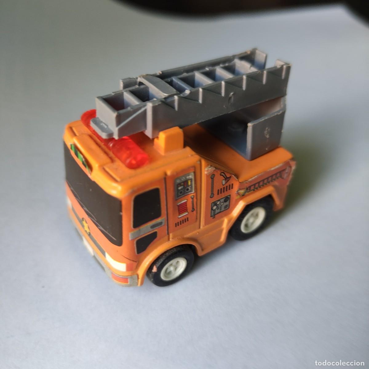Carros em escala: COCHECITO MINIATURA * BOMBEROS ** MADE IN CHINA CON MOTOR * PLASTICO * 3 X 4.5