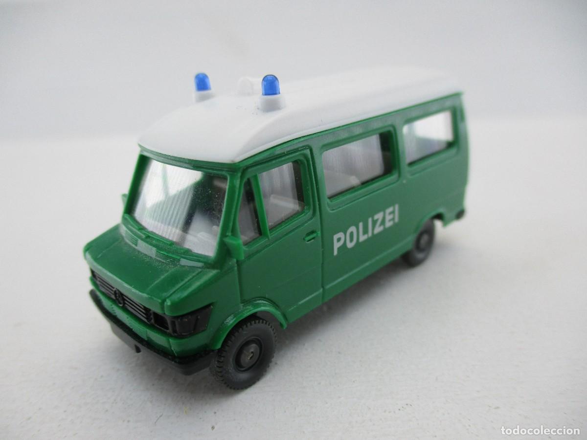 Coches a escala: COCHE ESCALA 1:87 REF B9 - Foto 1