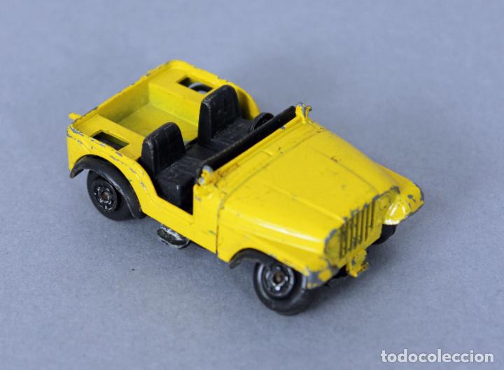 Coches a escala: Jeep Willys Guisval 1/64 amarillo - Foto 2