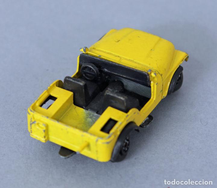 Coches a escala: Jeep Willys Guisval 1/64 amarillo - Foto 3