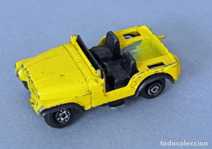 Coches a escala: Jeep Willys Guisval 1/64 amarillo - Foto 1