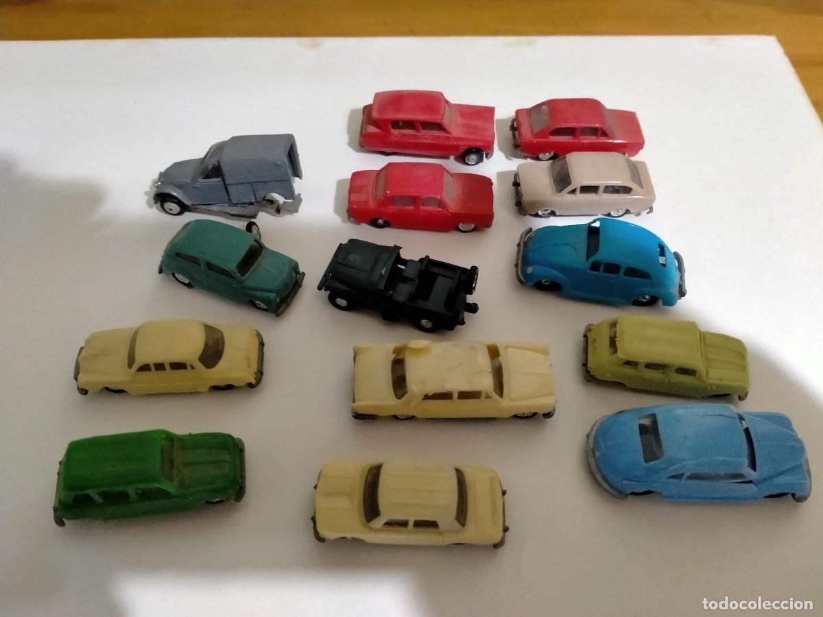 Lote de 17 coches en miniatura