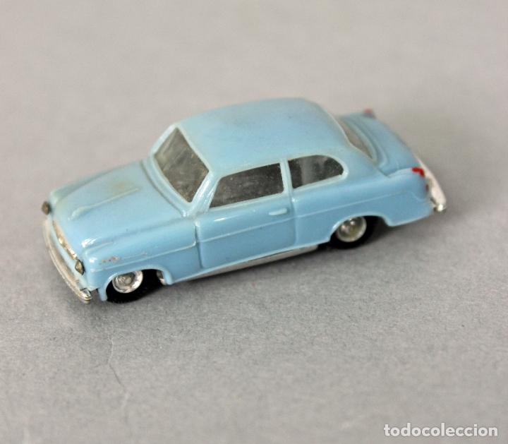 Borgward Isabella Coupé 1958. Skala 1/43. DINKY TOYS. | torget Borgward Isabella Coupé 1958. Skala 1/43. DINKY TOYS. | torget