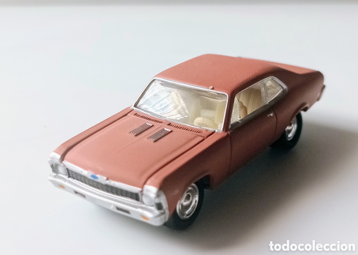 Coches a escala: CHEVY NOVA 70 / JOHNNY LIGHTNING / 1/64 - Foto 2