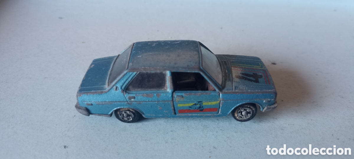 Coches a escala: Coche Mira Seat 131 E