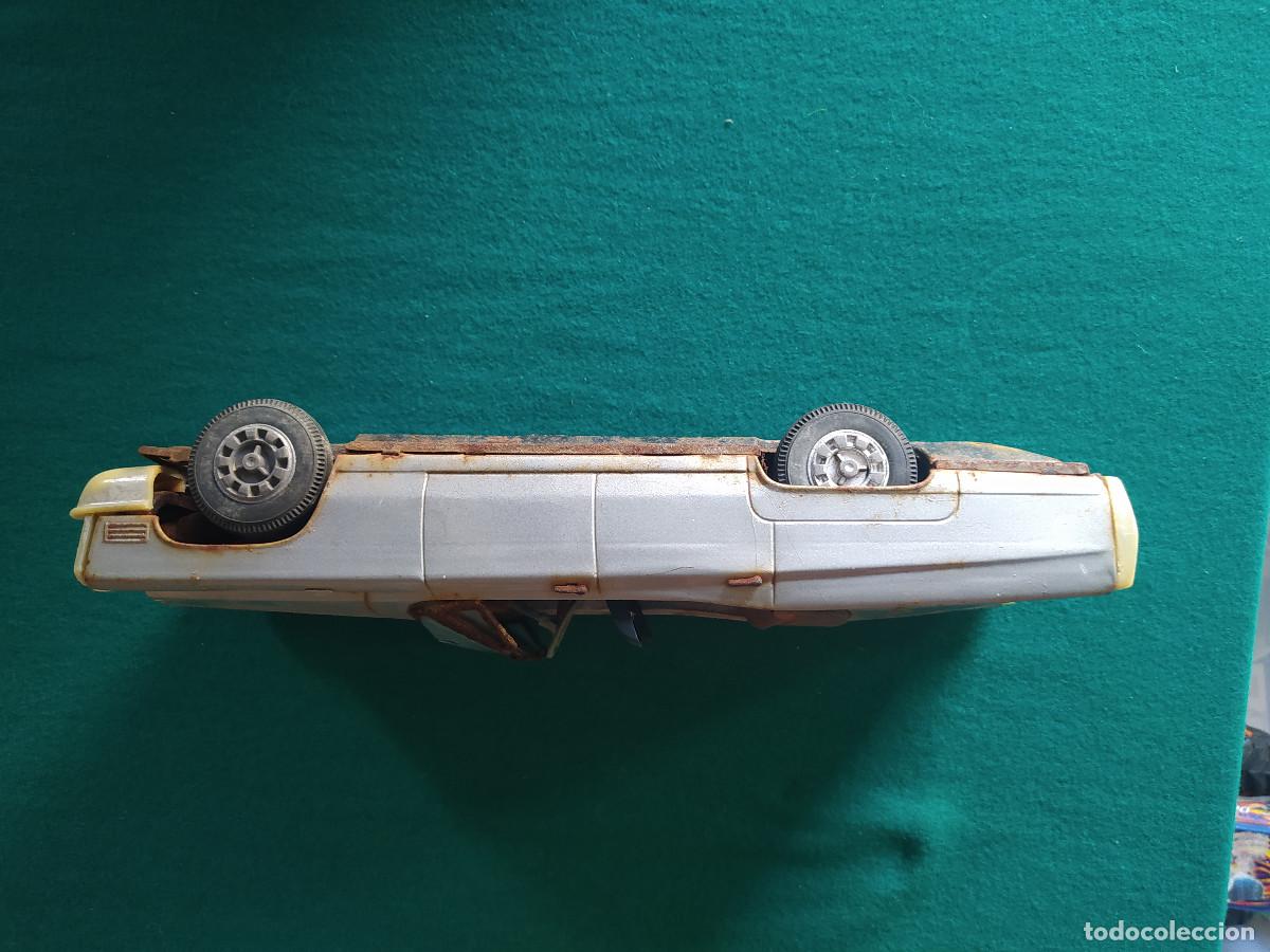 Coches a escala: COCHE ANTIGUO DE HOJALATA - Foto 3