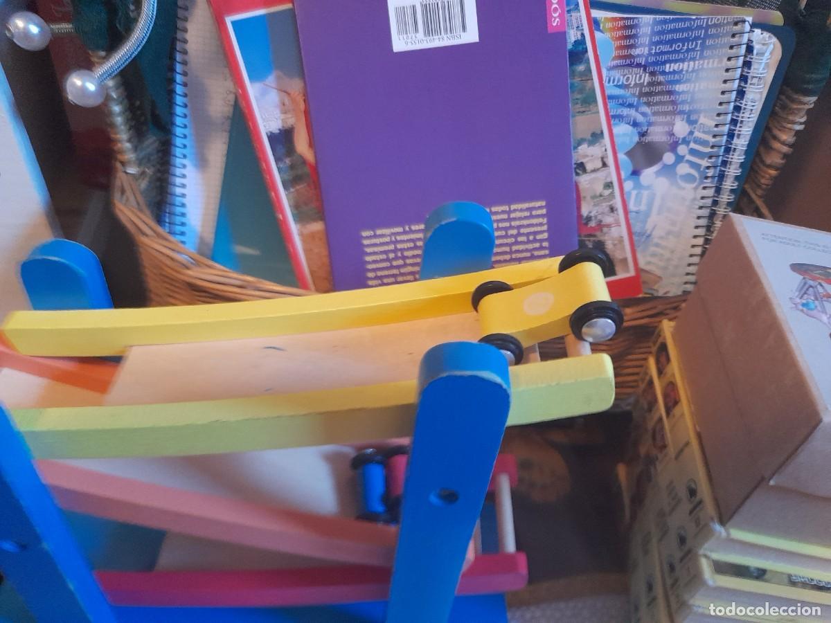 Coches a escala: Juguete educativo de madera - Foto 2