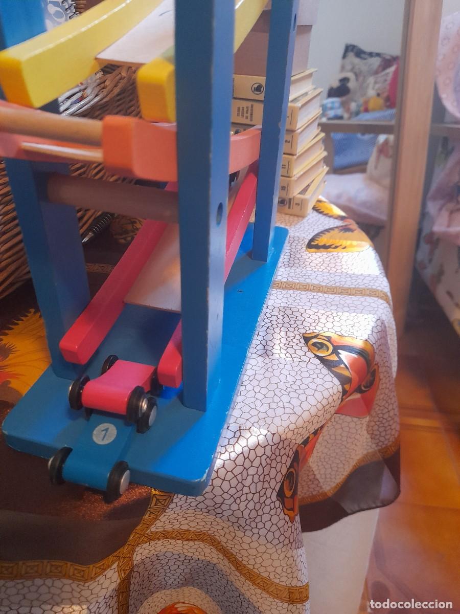 Coches a escala: Juguete educativo de madera - Foto 3
