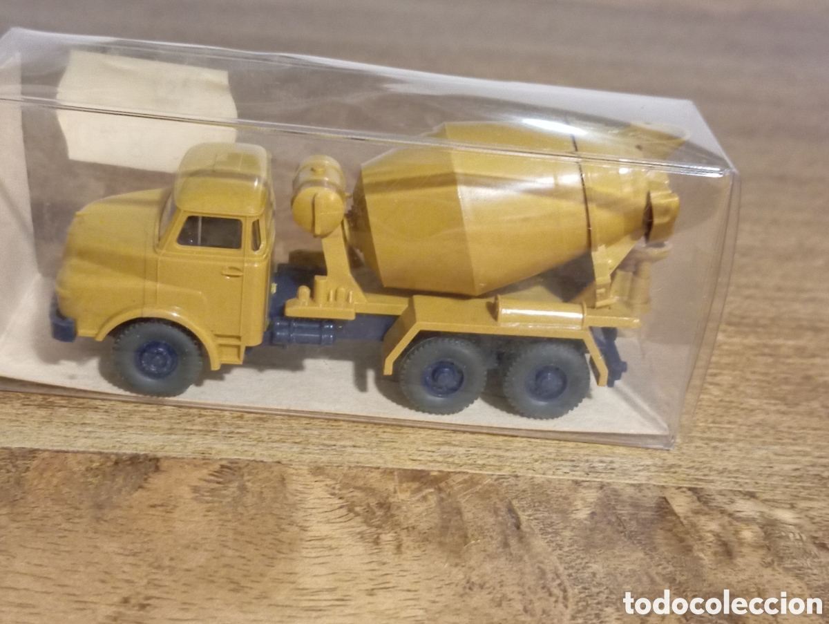 Coches a escala: Cami&oacute;n wiking - Foto 1