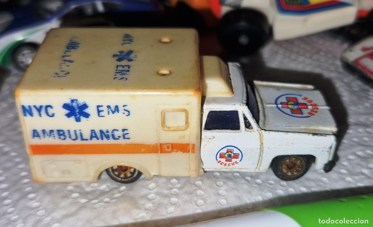 Coches a escala: Ambulancia Desguace chino - Foto 3