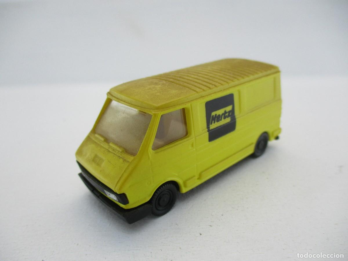 Coches a escala: COCHE ESCALA 1:87 REF A12 - Foto 1