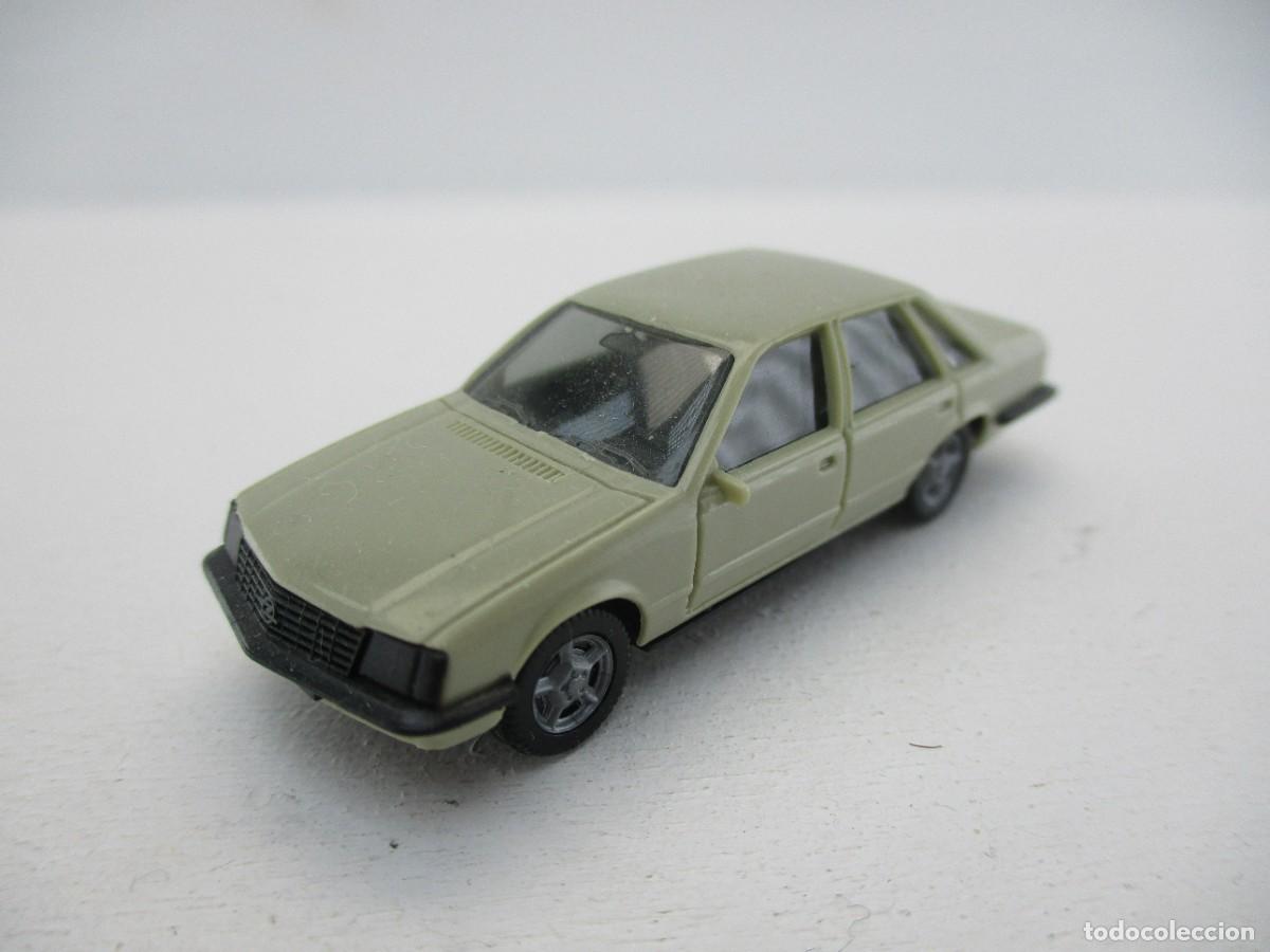 Coches a escala: COCHE ESCALA 1:87 REF A12 - Foto 1