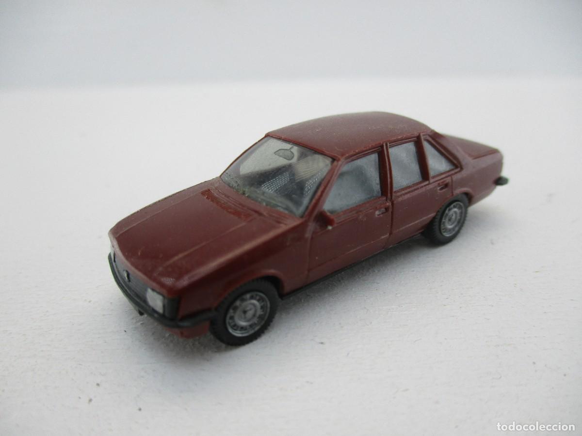 Coches a escala: COCHE ESCALA 1:87 REF A12 - Foto 1