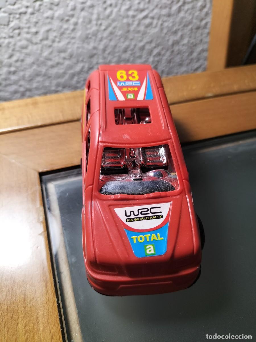 Coches a escala: COCHE DE JUGUETE PLASTICO A ESCALA 11CM - Foto 2