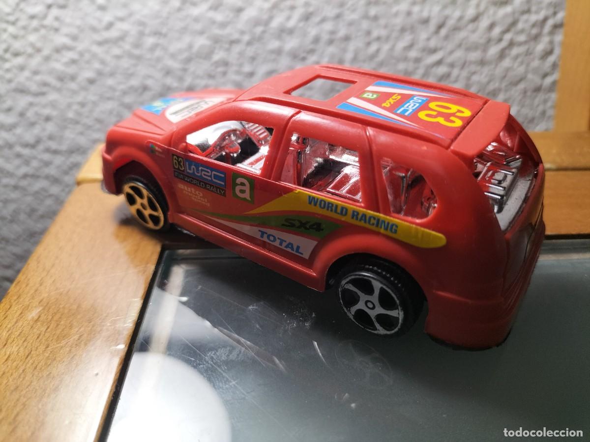 Coches a escala: COCHE DE JUGUETE PLASTICO A ESCALA 11CM - Foto 3
