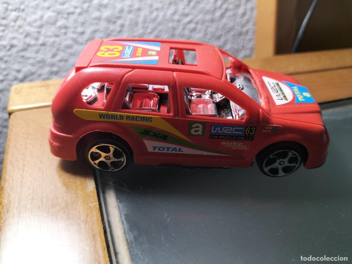 Coches a escala: COCHE DE JUGUETE PLASTICO A ESCALA 11CM - Foto 1