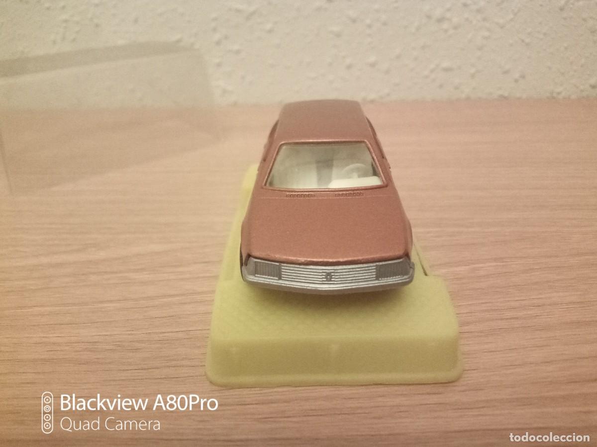Coches a escala: Mira Renault 18 - Foto 4