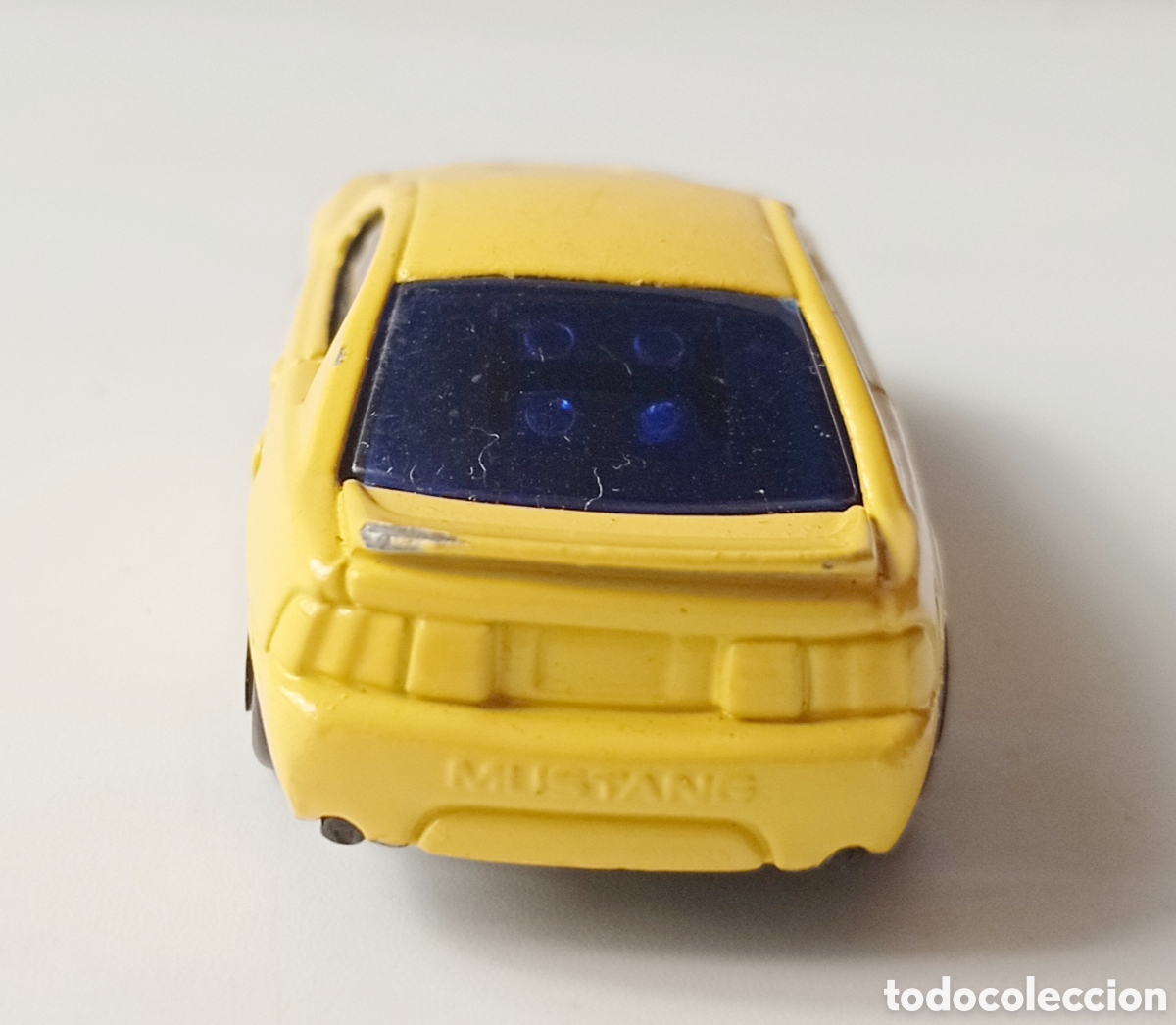 Coches a escala: 99 FORD MUSTANG / MAISTO / 1/64 - Foto 4