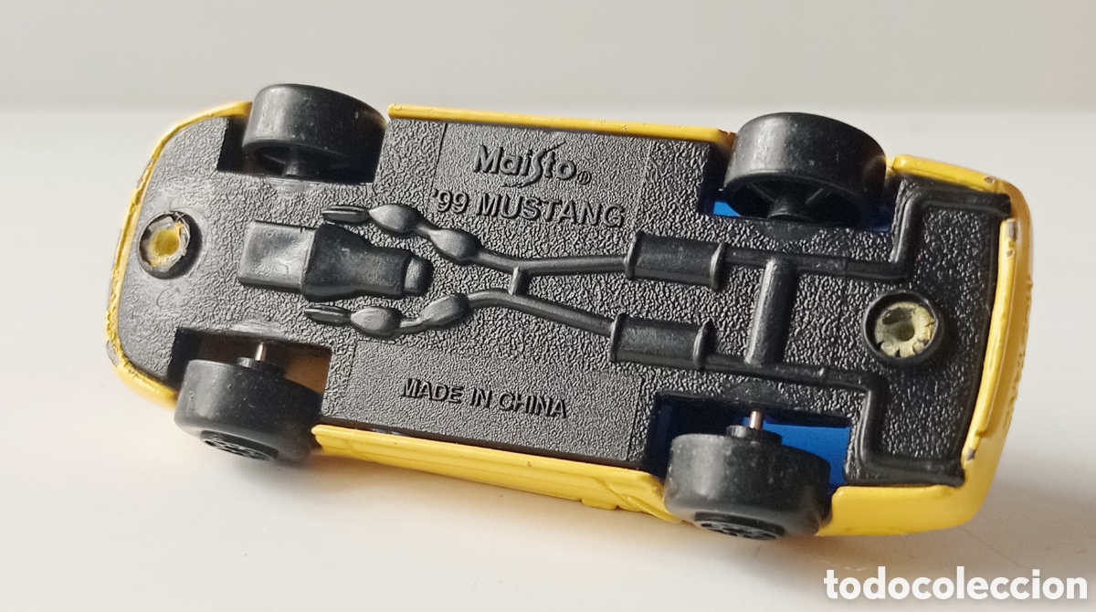 Coches a escala: 99 FORD MUSTANG / MAISTO / 1/64 - Foto 6