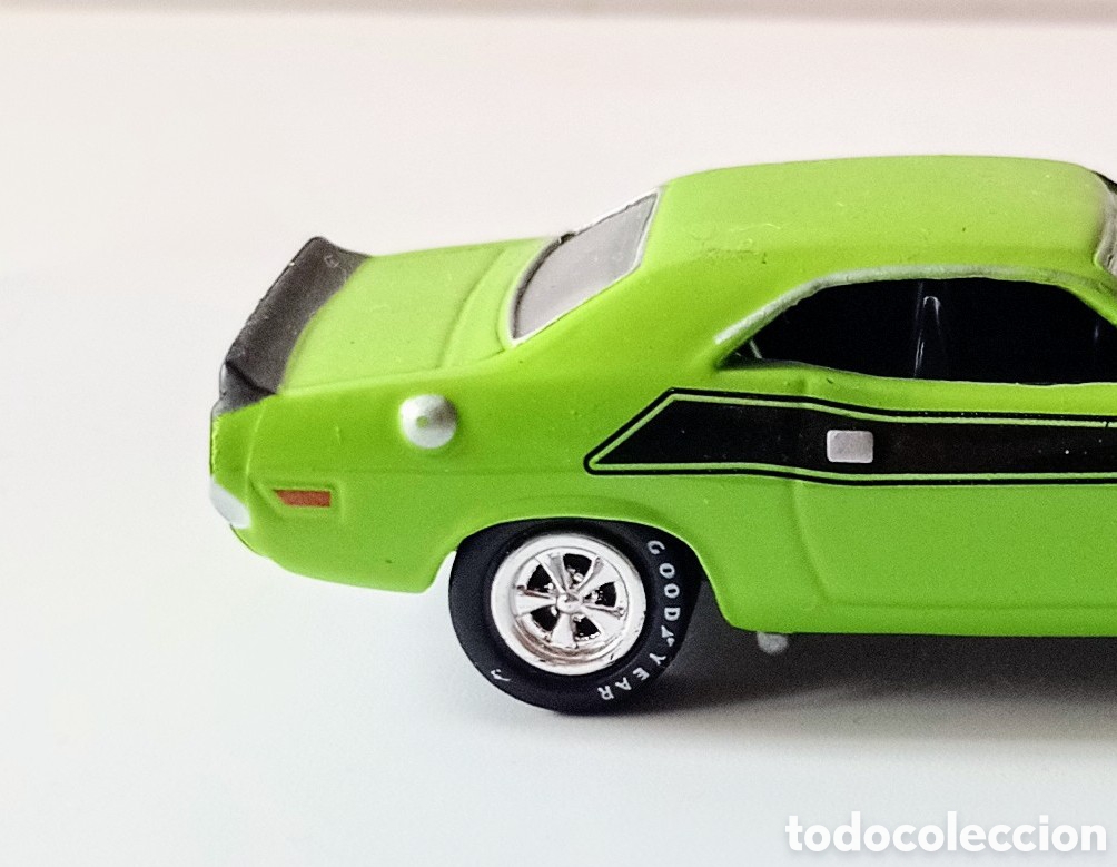 Coches a escala: DODGE CHALLENGER 1970 T/A / JOHNNY LIGHTNING / 1/64 - Foto 6