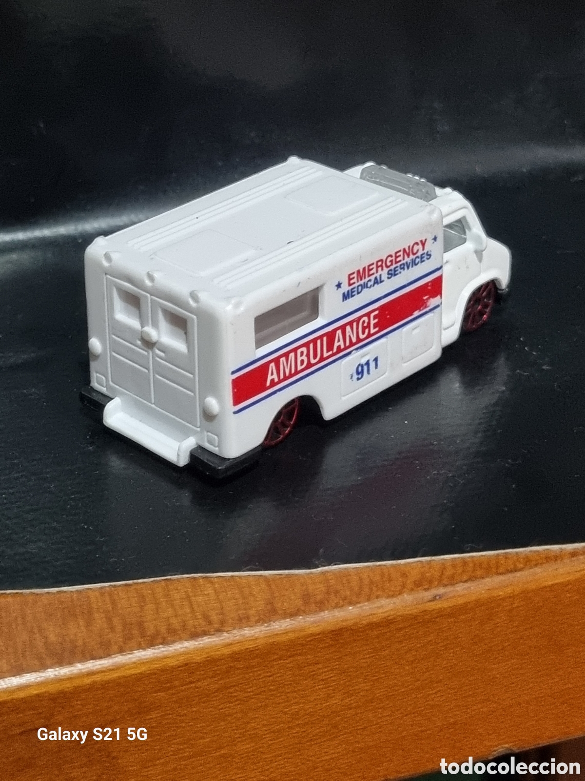 Coches a escala: MAISTO AMBULANCIA - Foto 2