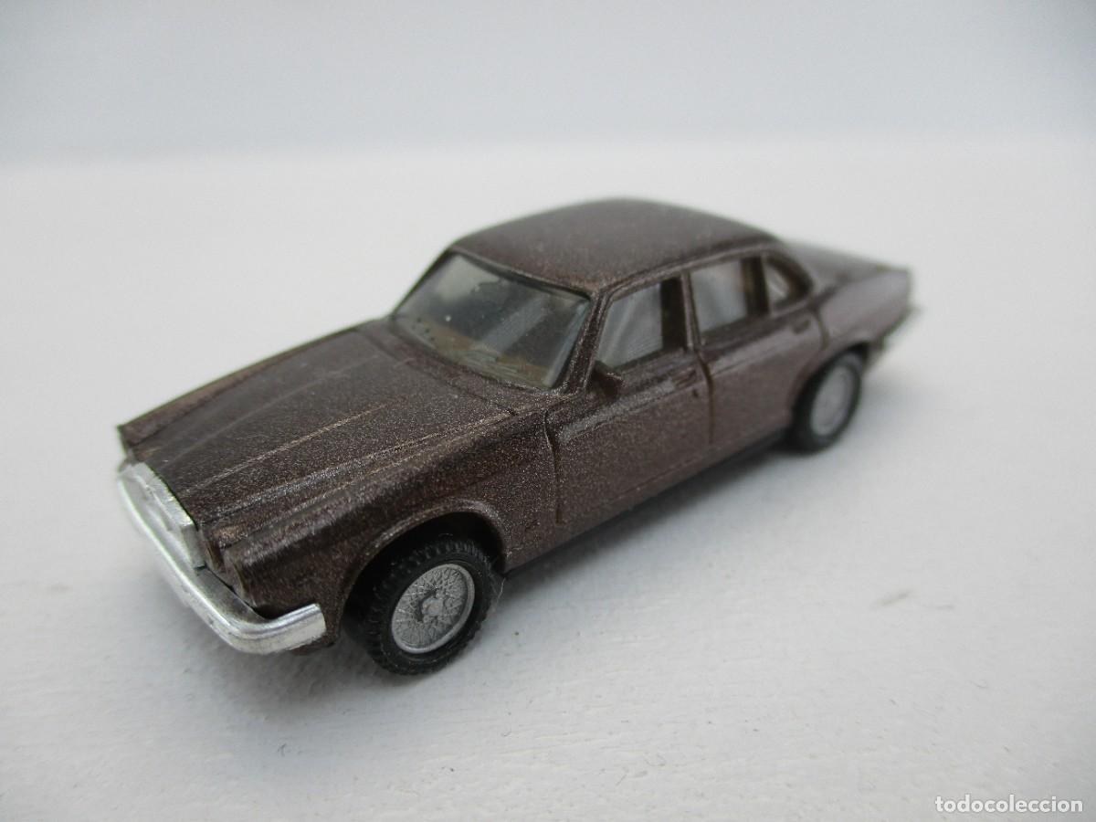 Coches a escala: COCHE ESCALA 1:87 REF C-3 - Foto 1