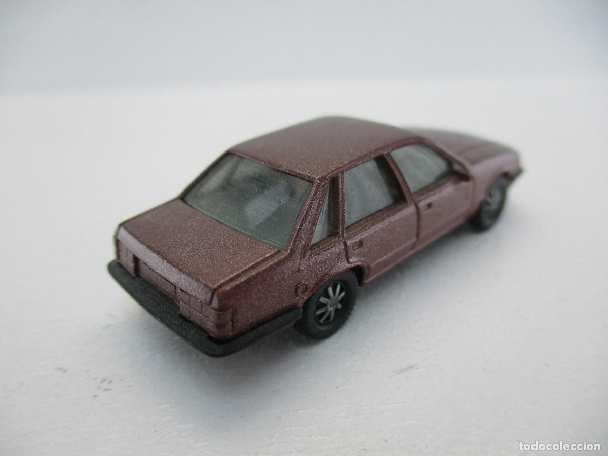 Coches a escala: COCHE ESCALA 1:87 REF B7 - Foto 2