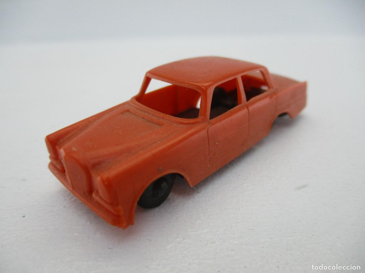 Coches a escala: COCHE ESCALA 1:87 REF B7 - Foto 1