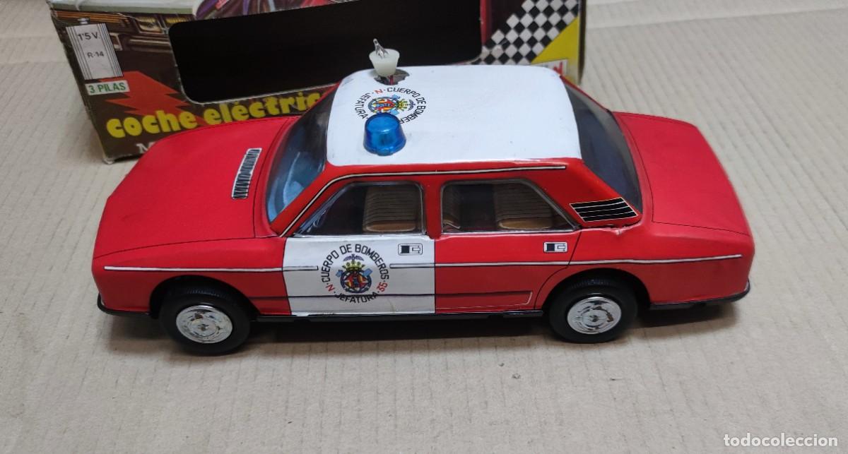 Coches a escala: Antiguo coche de Bomberos de Roman- no funciona - Foto 5