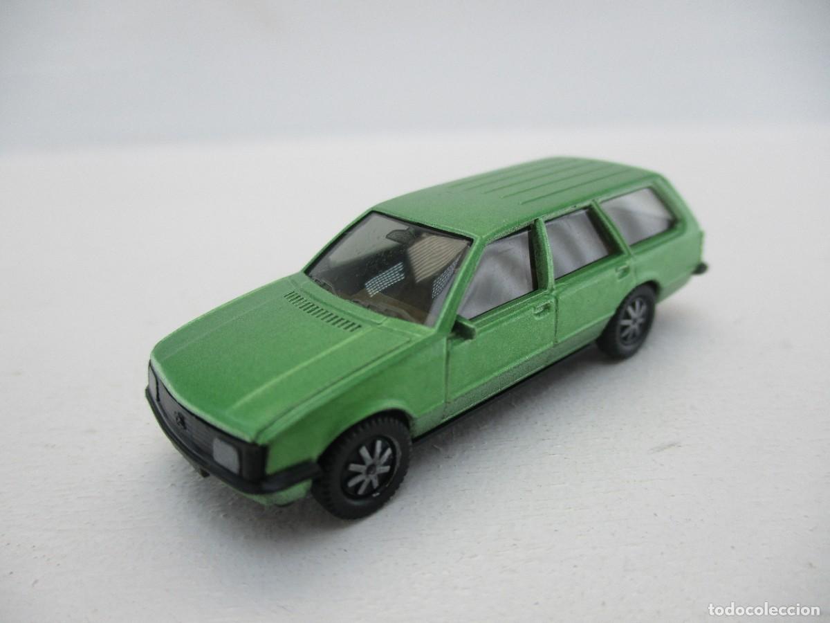 Coches a escala: COCHE ESCALA 1:87 REF C-5 - Foto 1