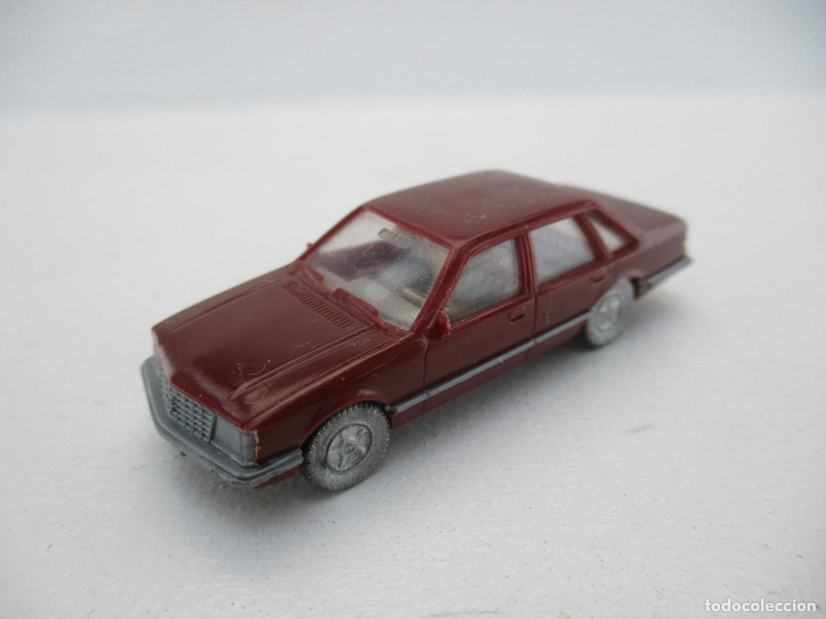 Coches a escala: COCHE ESCALA 1:87 REF B9 - Foto 1