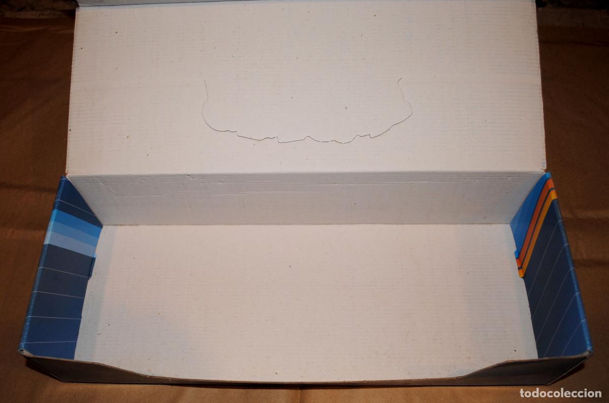 Coches a escala: Caja vac&iacute;a de Veh&iacute;culos Gozan. - Foto 2