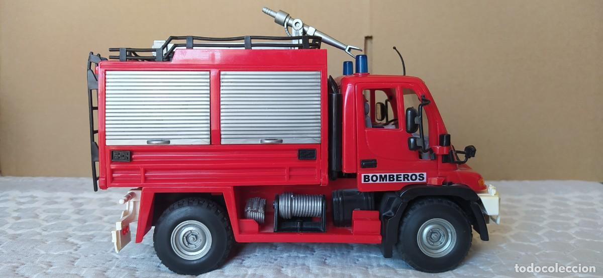 Coches a escala: CAMI&Oacute;N DE BOMBEROS MAJORETTE - Foto 2