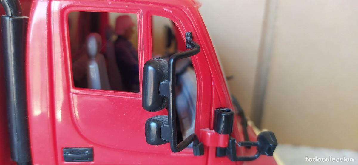 Coches a escala: CAMI&Oacute;N DE BOMBEROS MAJORETTE - Foto 5