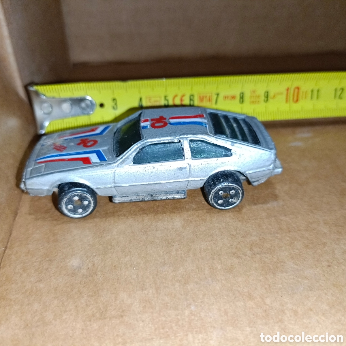 Coches a escala: Toyota Celica turbo met&aacute;lico vintage para restaurar