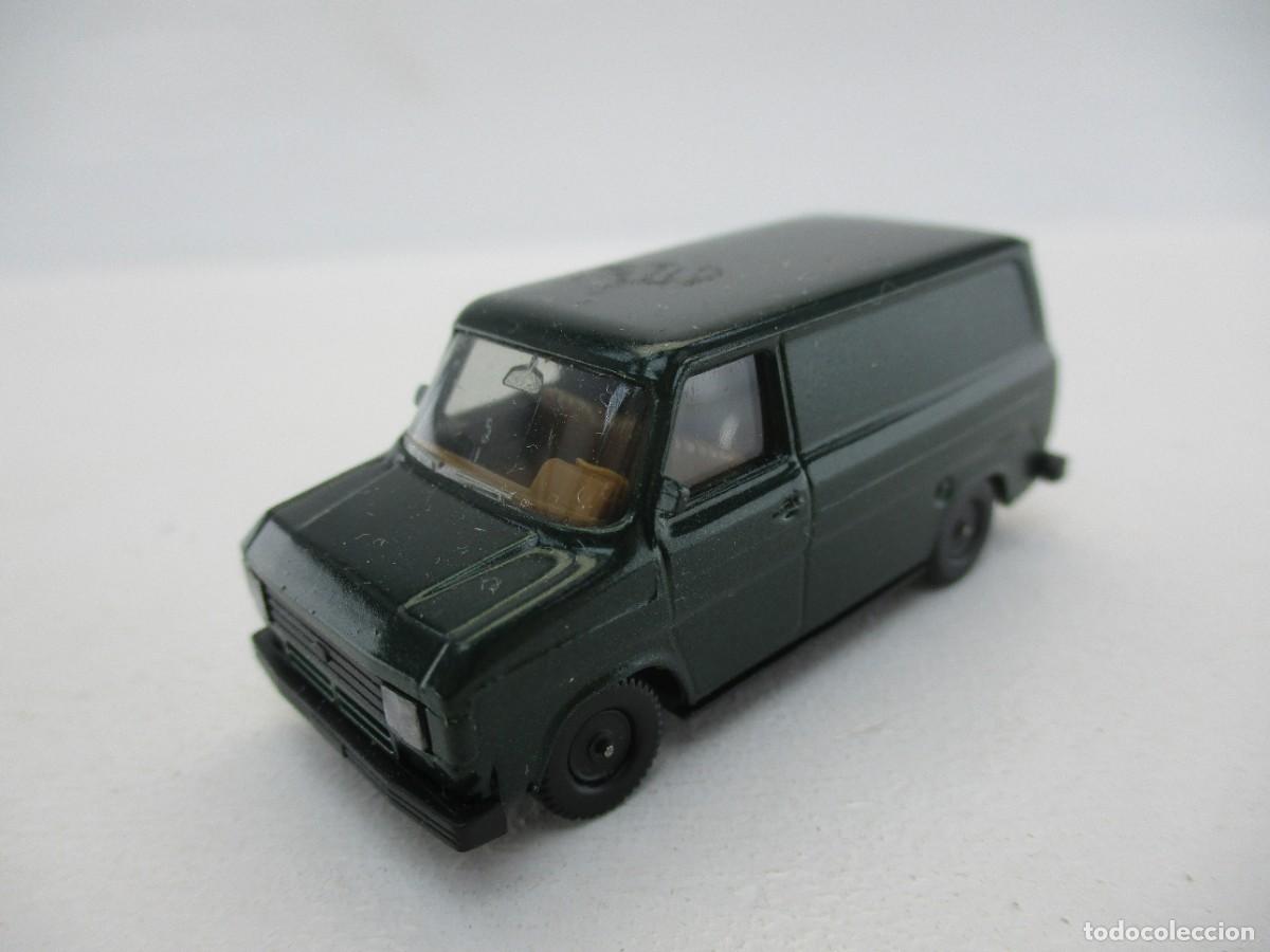 Coches a escala: COCHE ESCALA 1:87 REF B14 - Foto 1