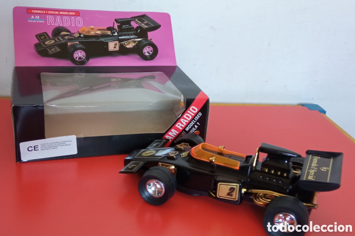 Coches a escala: COCHE F&Oacute;RMULA 1 CON RADIO AM (24 CM). IMPORTACI&Oacute;N 90'S.NUEVO EN CAJA.