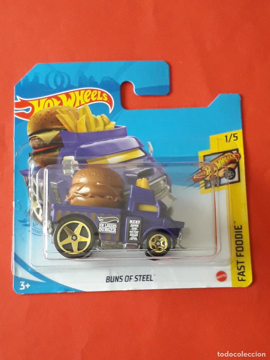 Coches a escala: HOT WHEELS 2021 15/250 - BUNS OF STEEL HAMBURGUESA FAST FOODIE 1/5 - NUEVO EN BLISTER - ESCALA 1:64