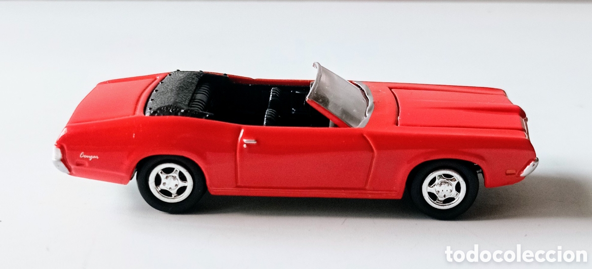 Coches a escala: MERCURY COUGAR / JOHNNY LIGHTNING / 1/64 - Foto 5