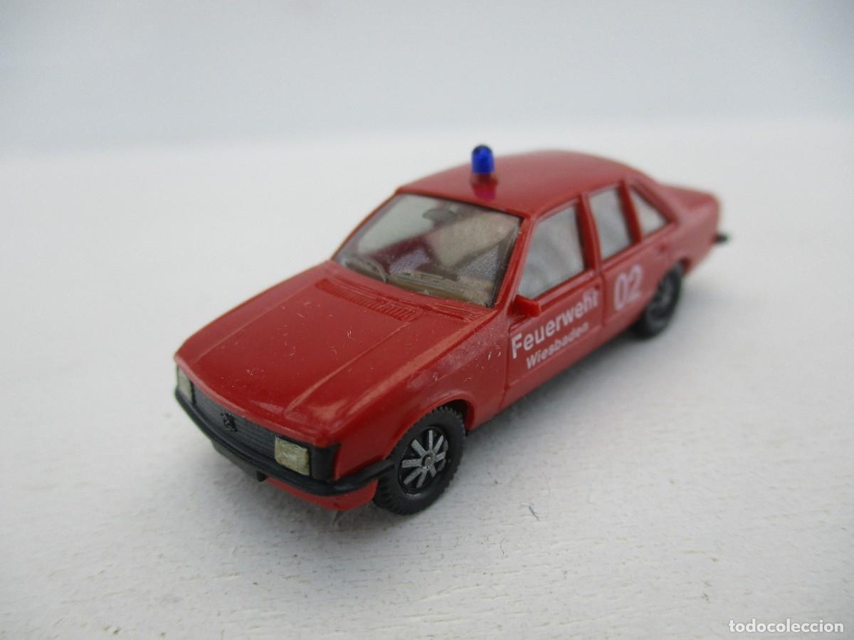 Coches a escala: COCHE ESCALA 1:87 REF B6 - Foto 1
