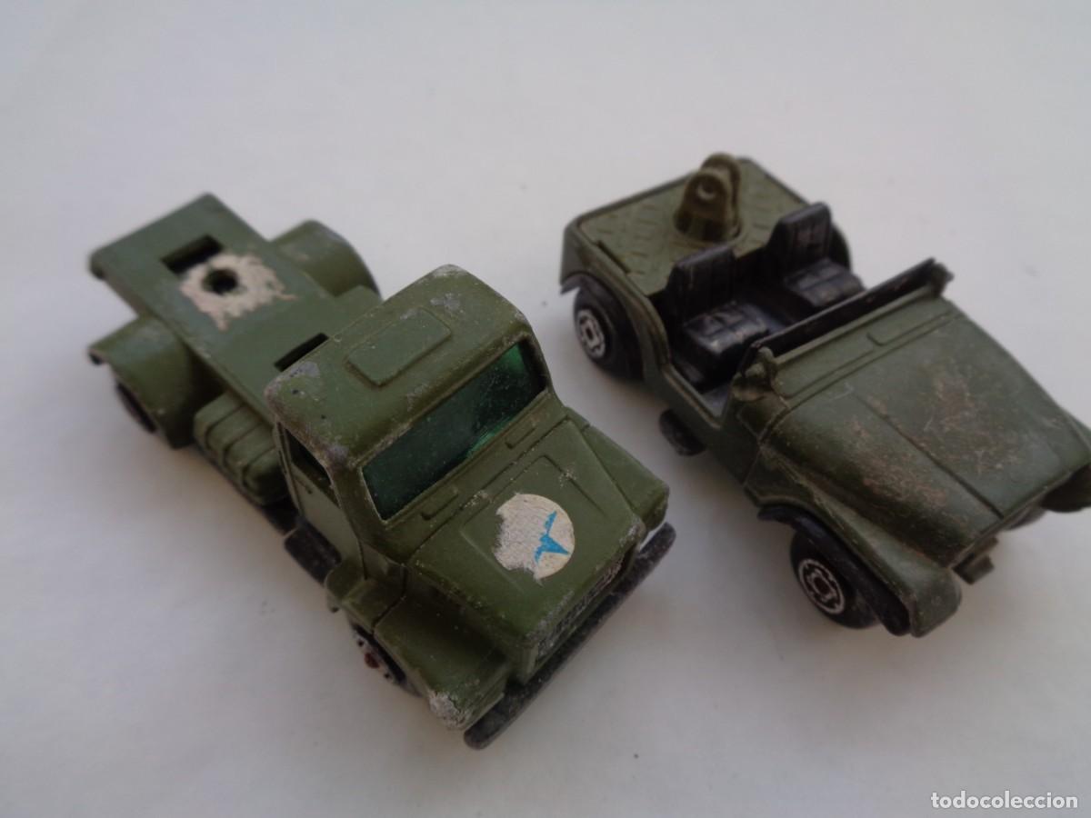 Coches a escala: LOTE 2 MINIATURAS DE VEHICULOS MILITARES DE GUISVAL: JEEP WILLYS Y CAMION VOLVO. MADE IN SPAIN