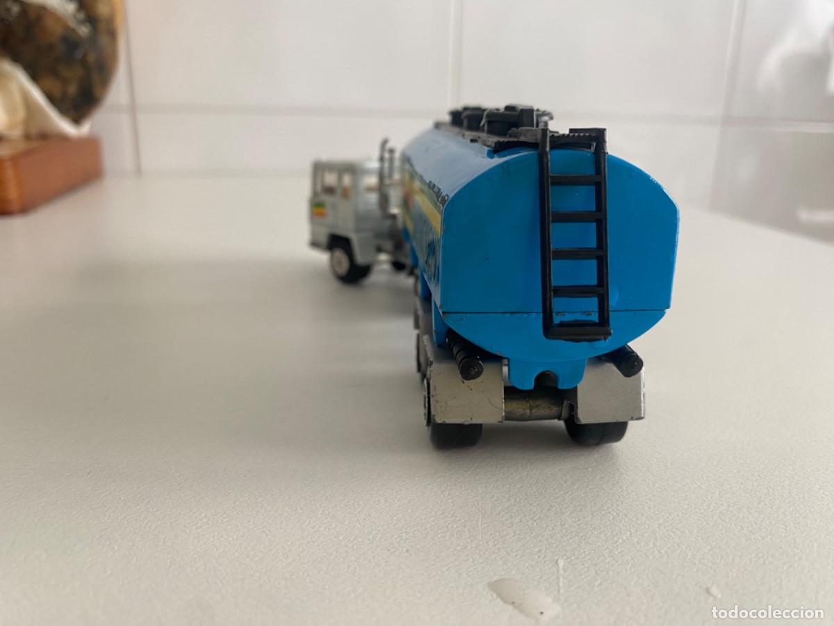 Coches a escala: Pegaso Mira Petrolex 1/64 - Foto 4