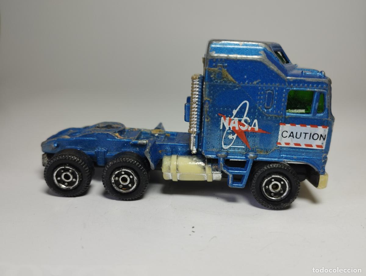 Coches a escala: ANTIGUO CAMION TRACTORA KENWORTH NASA UNITED STATES GUISVAL CAMPEON 1,64