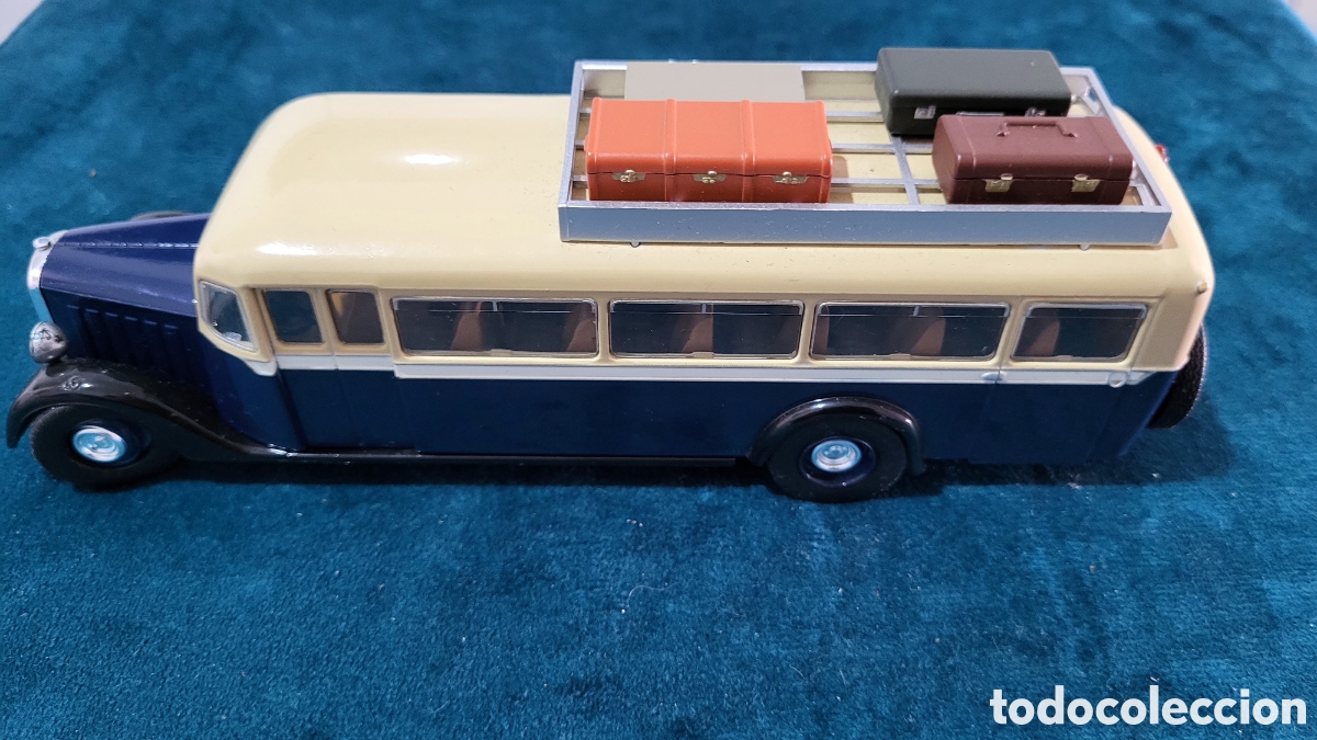 Coches a escala: Autob&uacute;s Citro&euml;n met&aacute;lico
