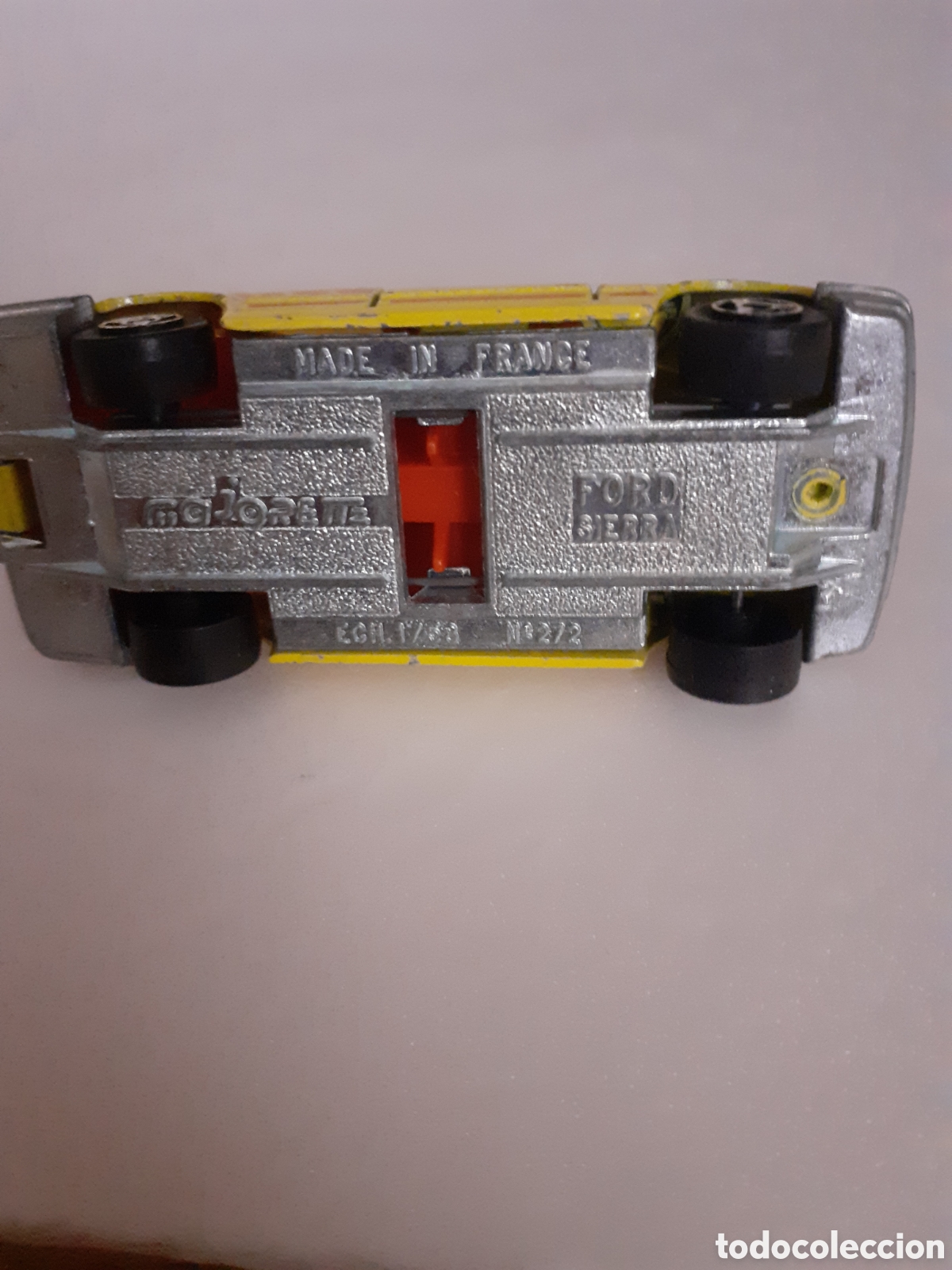 Coches a escala: MAJORETTE FORD SIERRA AMARILLO CHASIS METAL - Foto 6