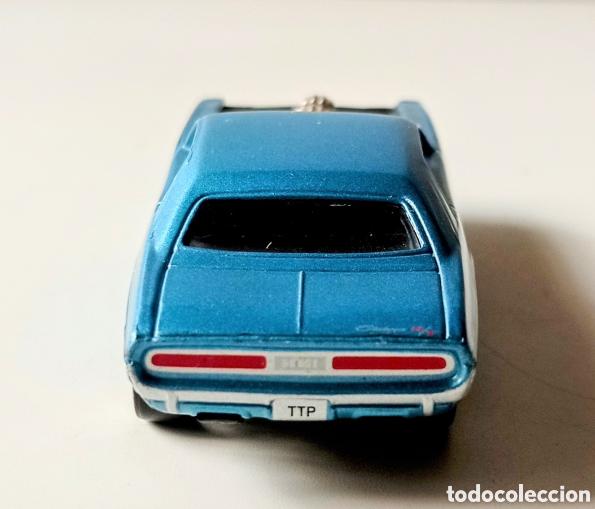 Coches a escala: DODGE CHALLENGER 1970/ JOHNNY LIGHTNING / 1/64 - Foto 4