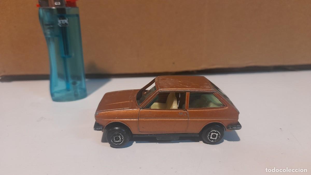 Coches a escala: VEHICULO FORD FIESTA ( GUISVAL )